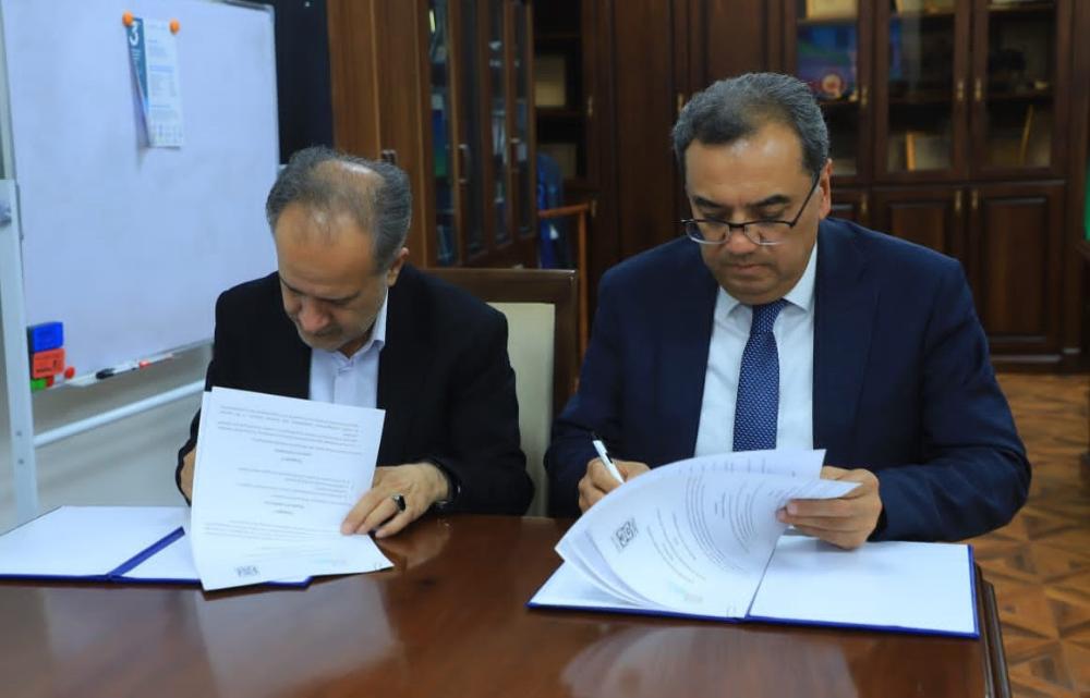 امضای یادداشت تفاهم همکاری دانشگاه بینالمللی امامخمینی(ره) با دانشگاه دولتی بخارای ازبکستان